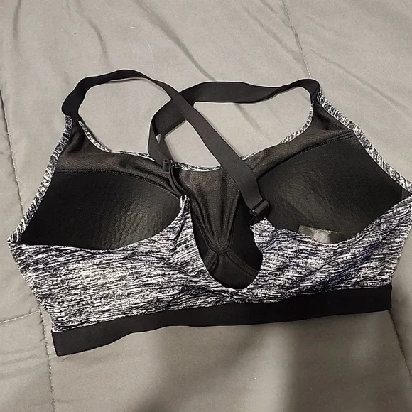 Lot of Victoria secret bras - Picture 2 of 12